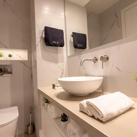 Acropolis Local Loft Apartment